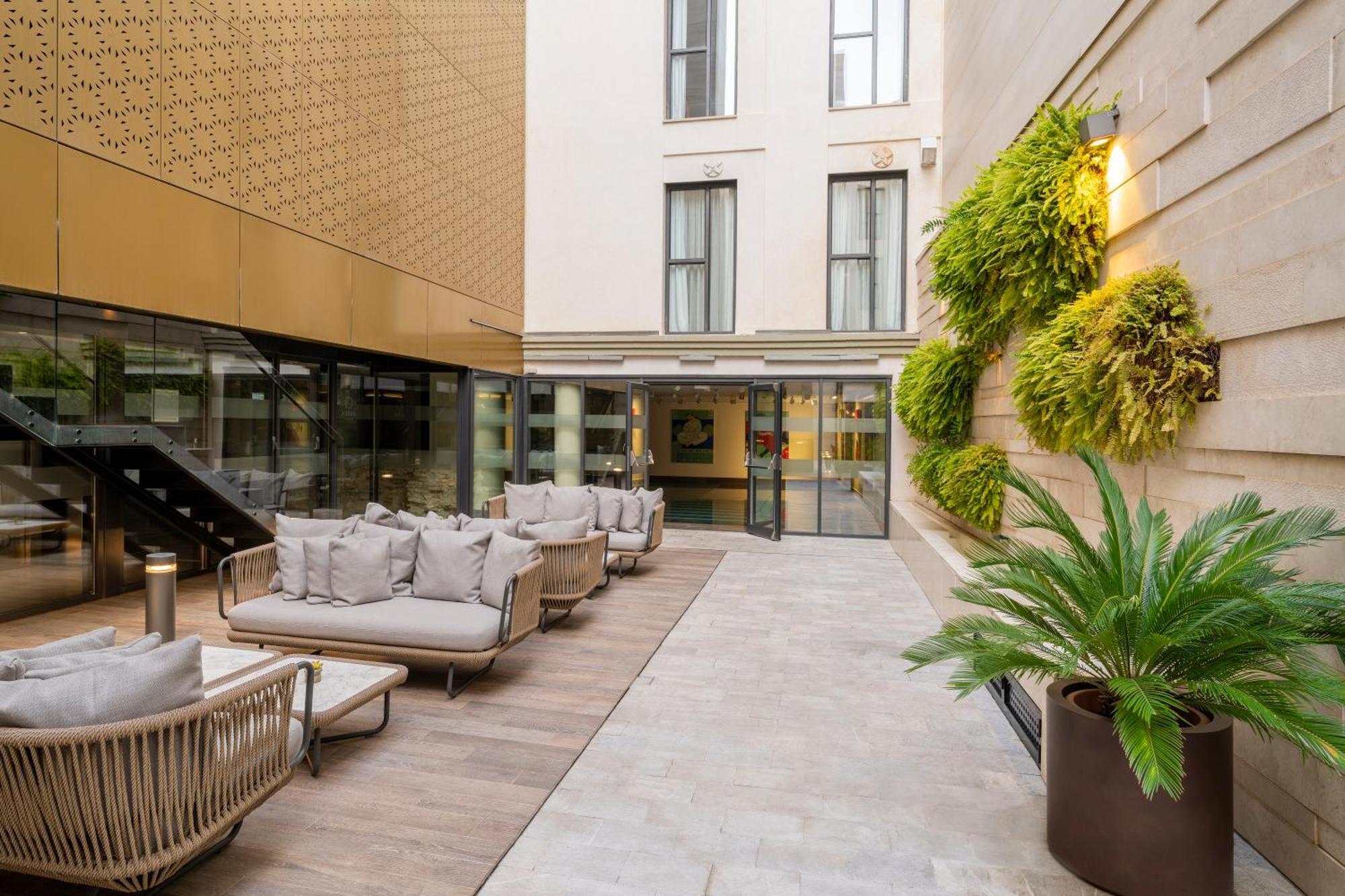 Hotel Aurea Catedral By Eurostars Company