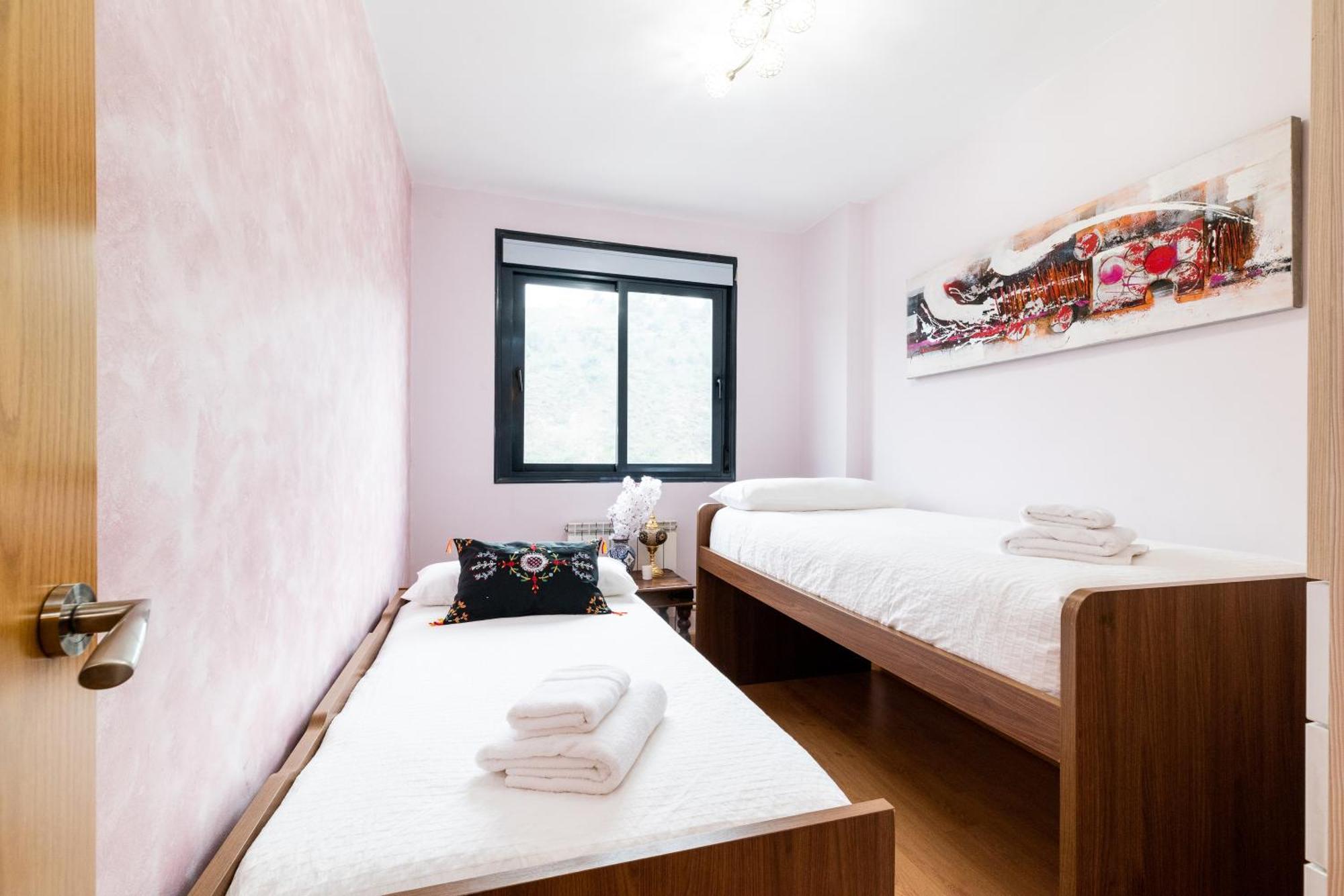 Apartment El Generalife Cerca Centro Y Sierra Nevada Con Piscina Y Barbacoa Y Parking Gratis