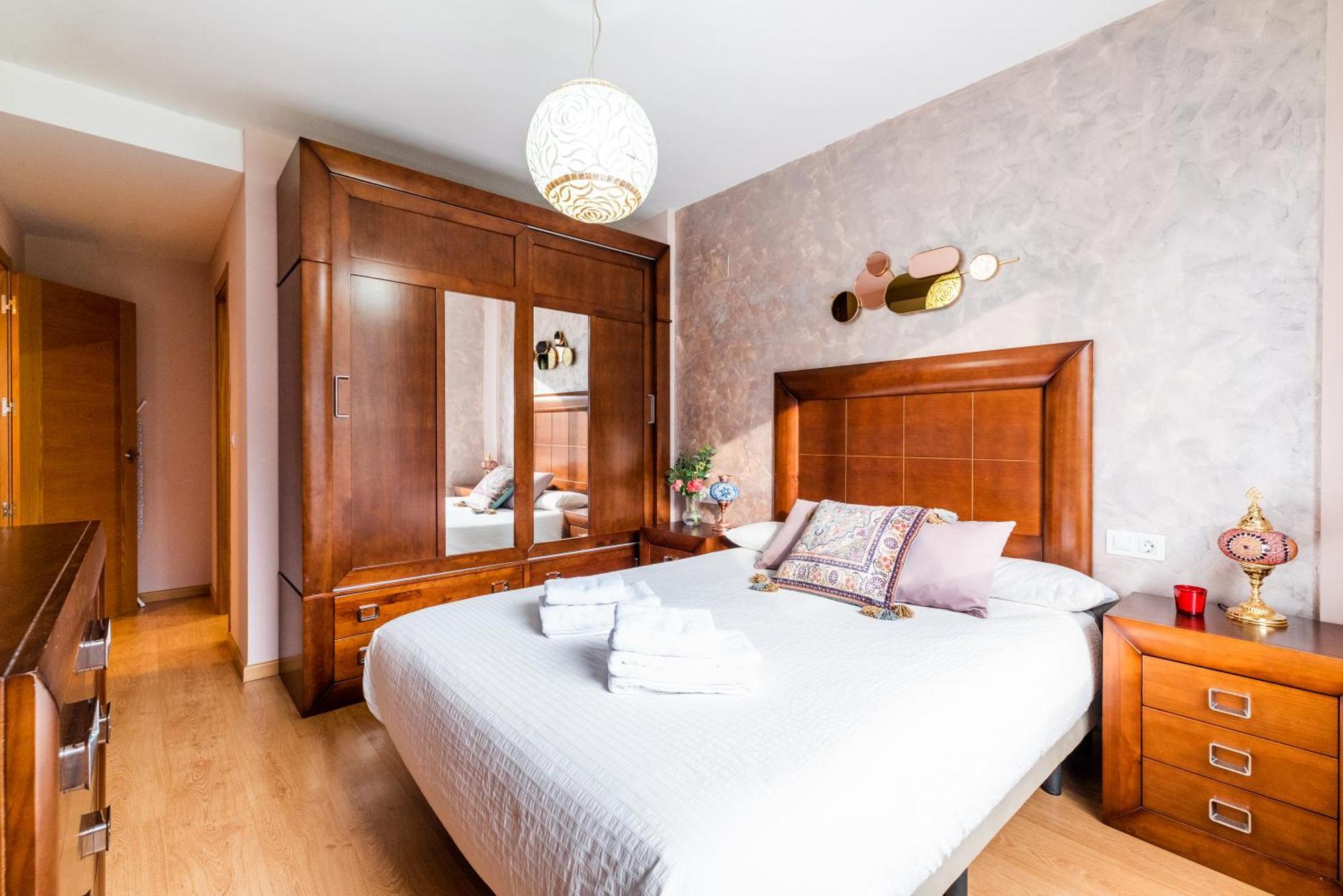 Apartment El Generalife Cerca Centro Y Sierra Nevada Con Piscina Y Barbacoa Y Parking Gratis *