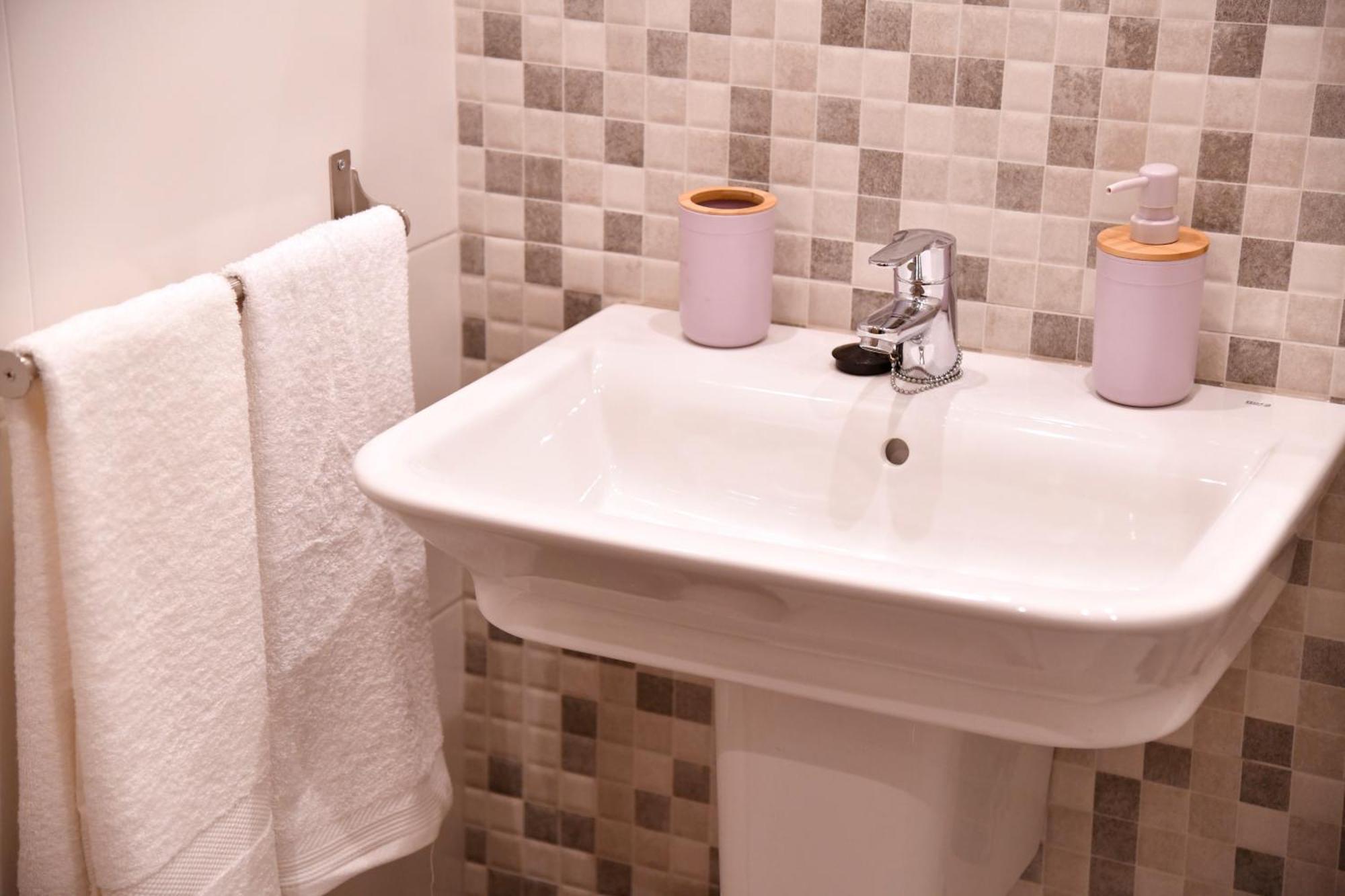 Alhambra.mesones 4 Appartement *