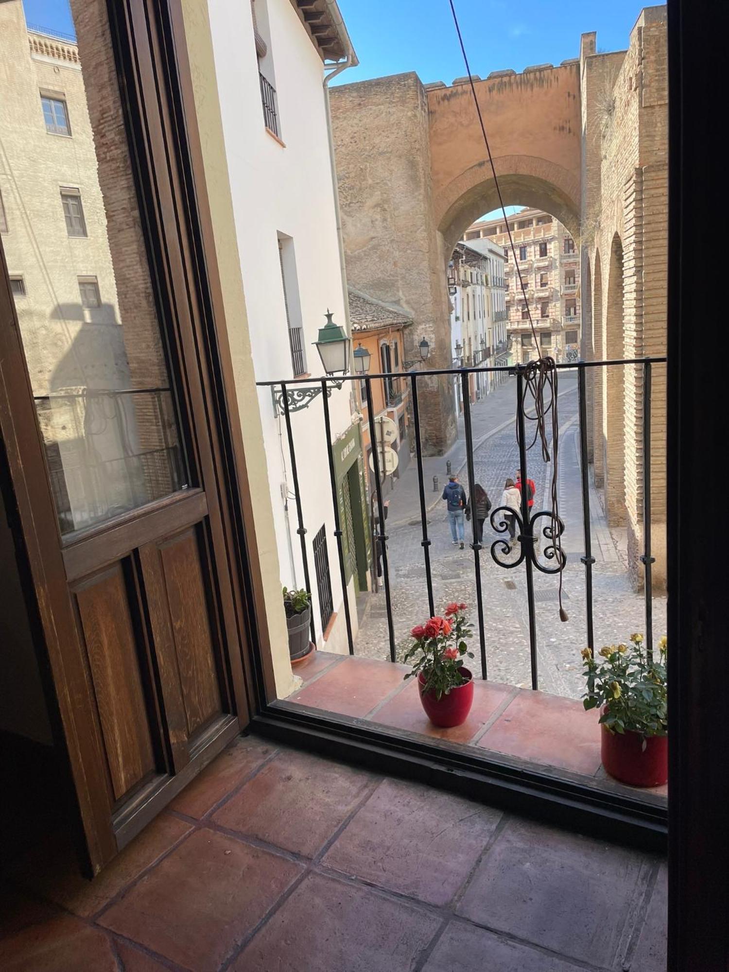 Sleep In Historic Puerta Elvira Appartement Granada