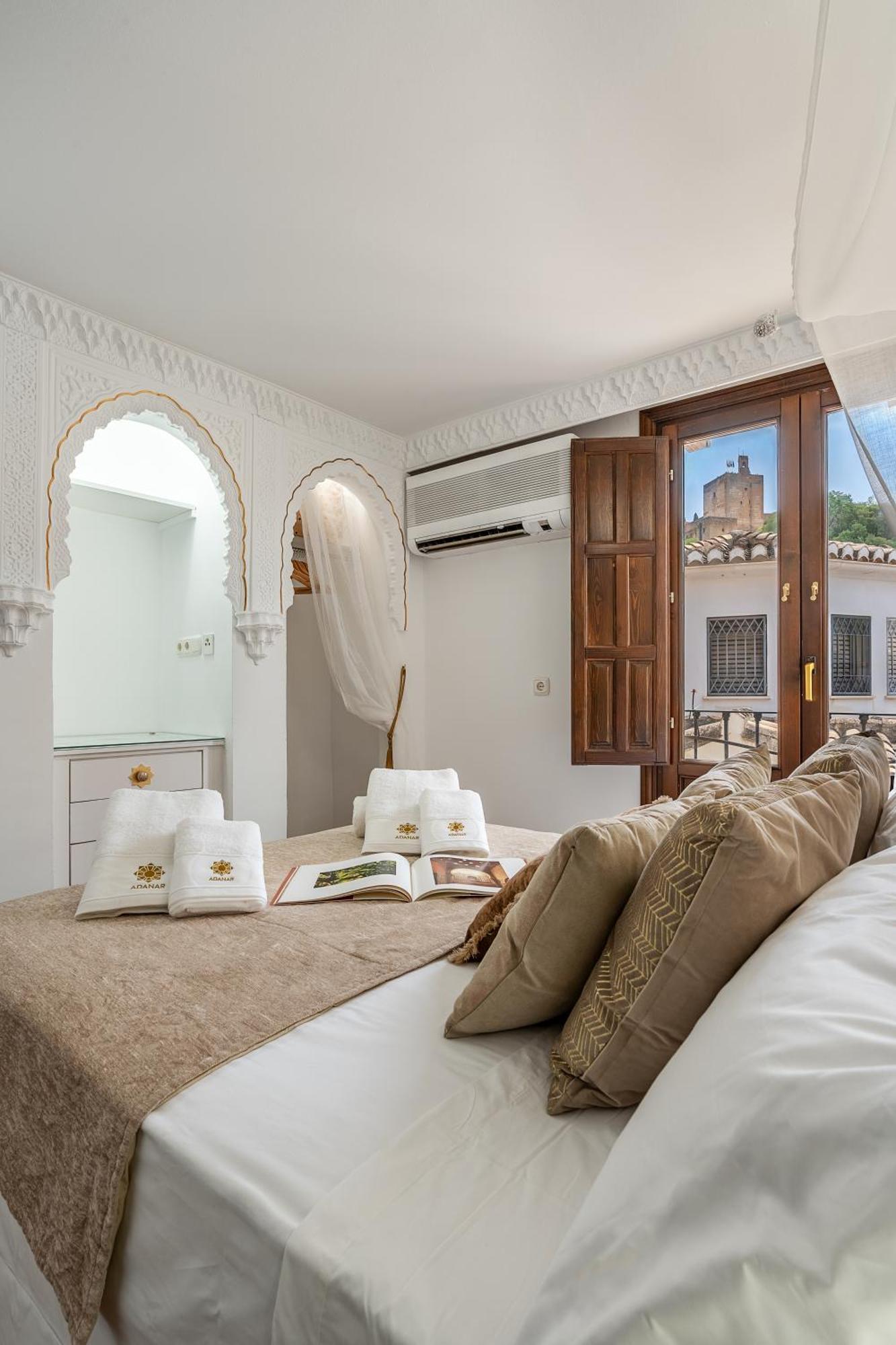 Adanar-apartamentos Muralla Ziri Apartment