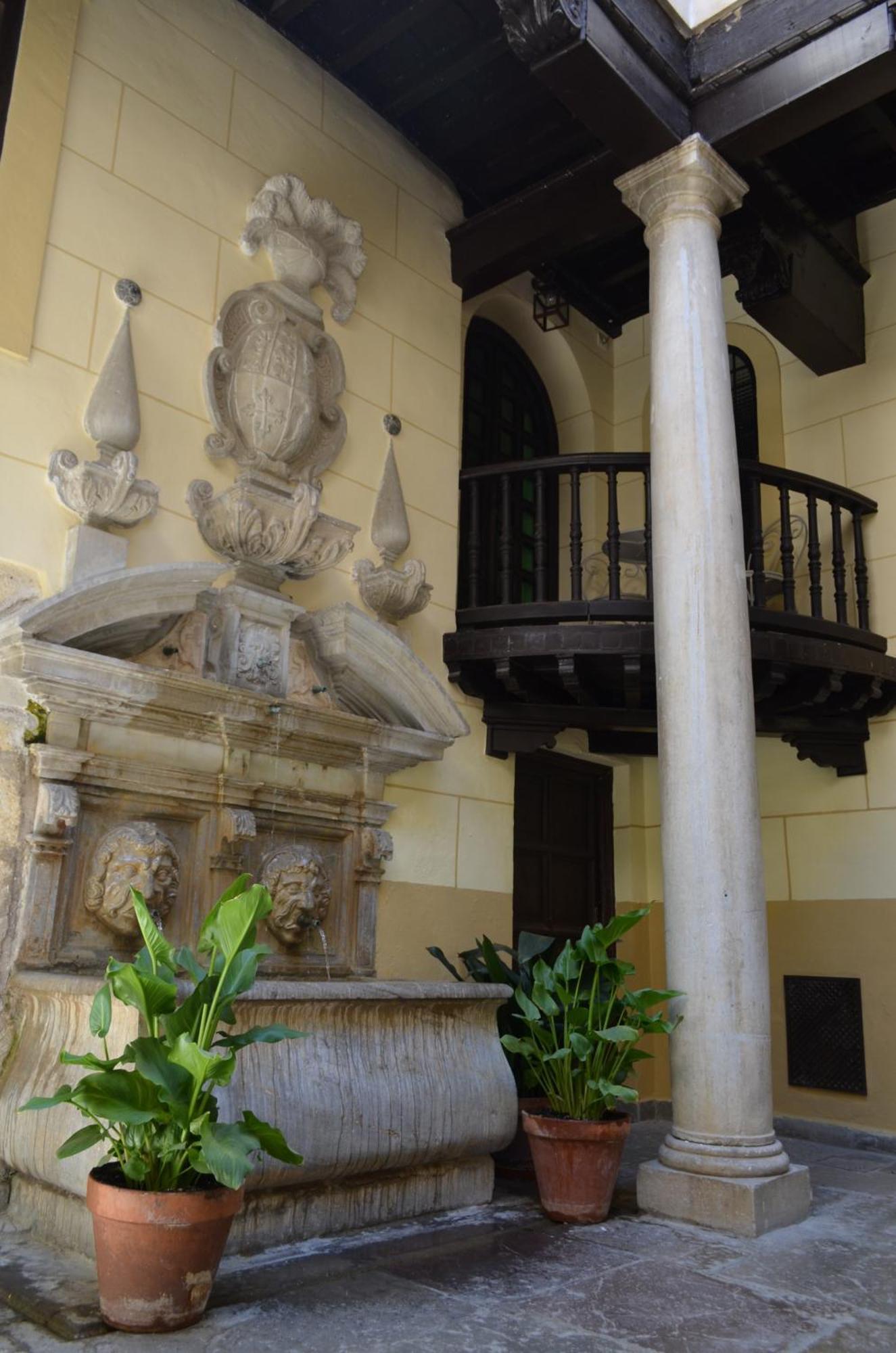 Hotel Palacio De Mariana Pineda 4*