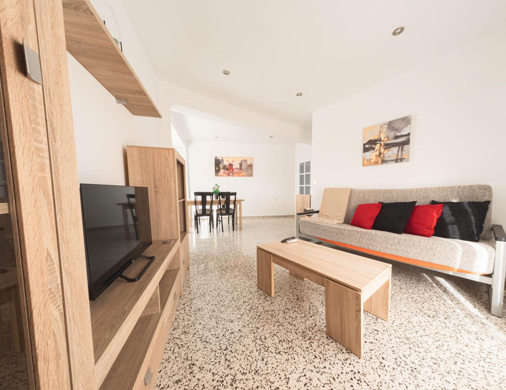 Apartment Pet-friendly Apartamento En By Bebalmy