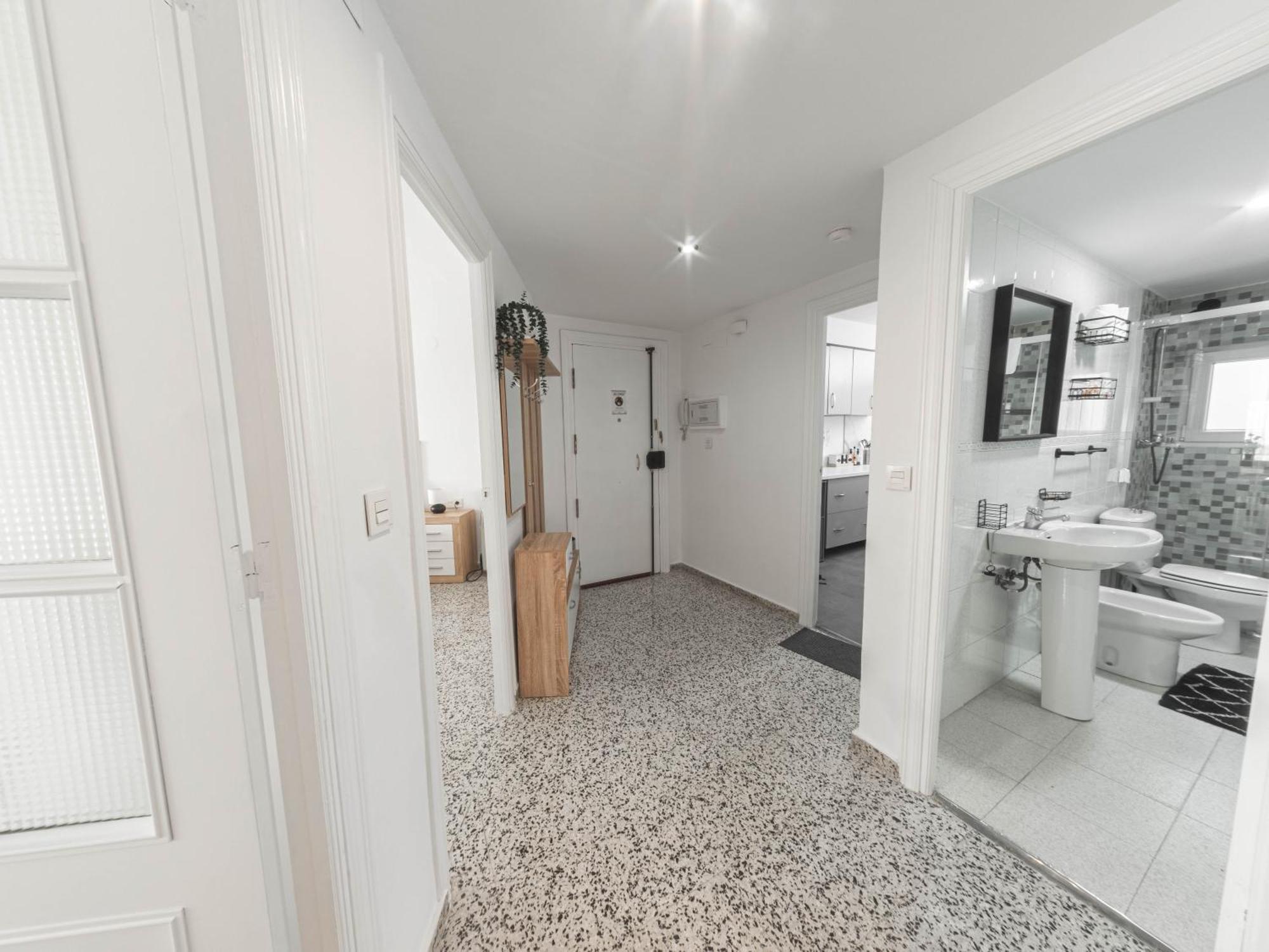 Apartment Pet-friendly Apartamento En By Bebalmy