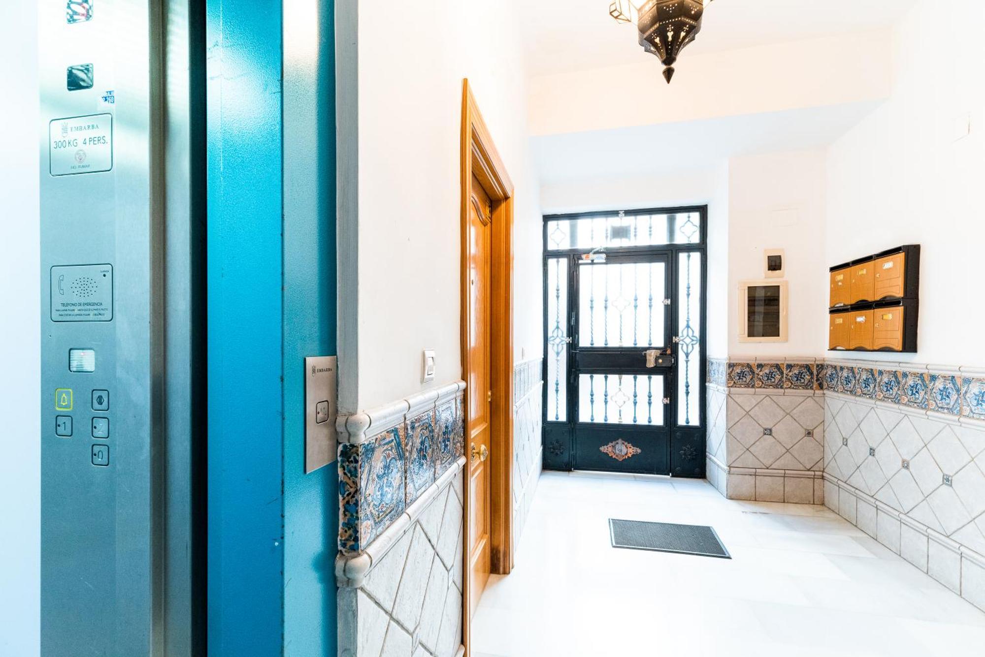 Apartment Encantador Piso Pleno Centro A Pie De Semana Santa Y Cerca De La Alhambra *