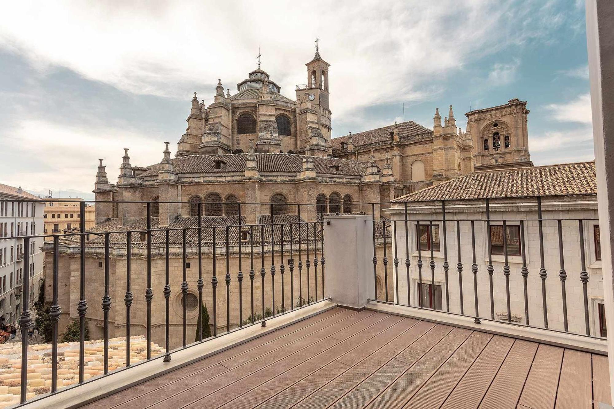 Casa Miravalle Catedral Aparthotel 4*