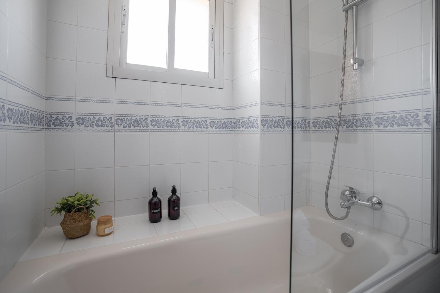 Tuguest Torre Del Capitan Apartment *