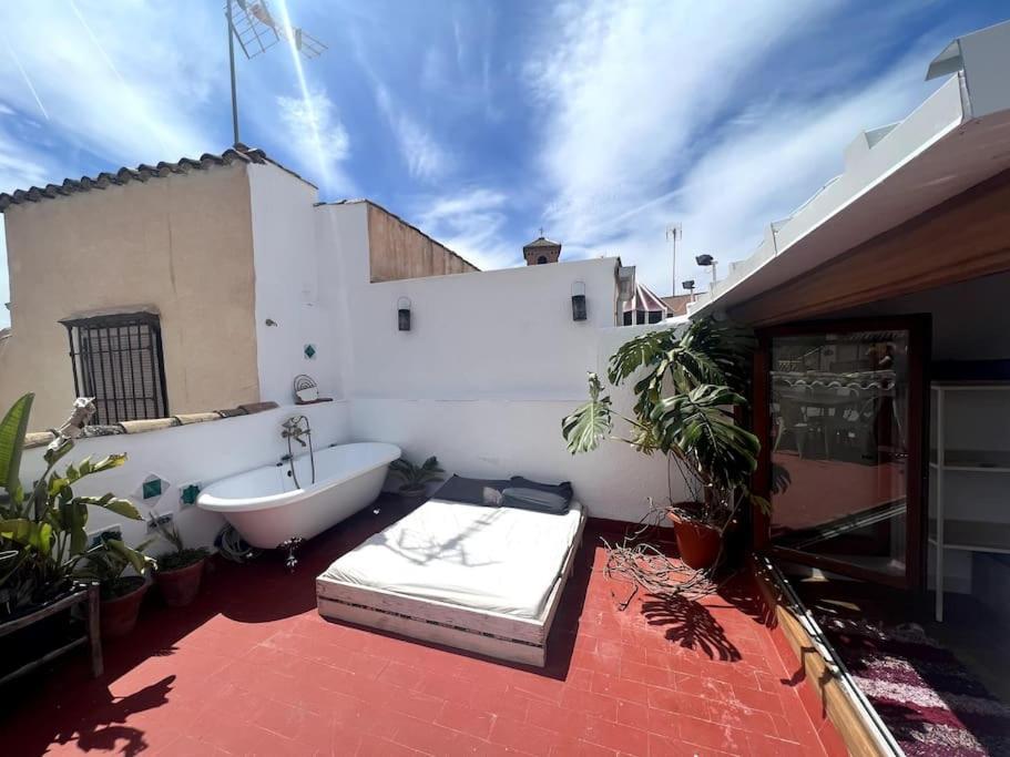 Holiday home Cosy House, Sunny Terrace, Amazing Views & Outdoor Bathtub! *