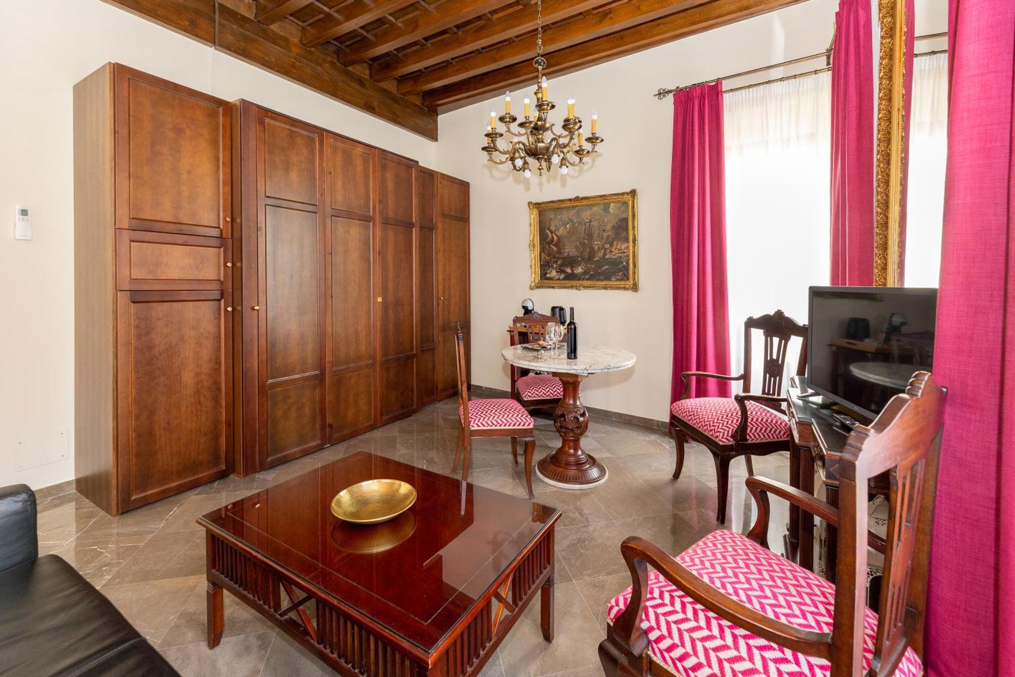 Appartement En Pleno Centro, Aljibe Rodrigo Del Campo 1b *