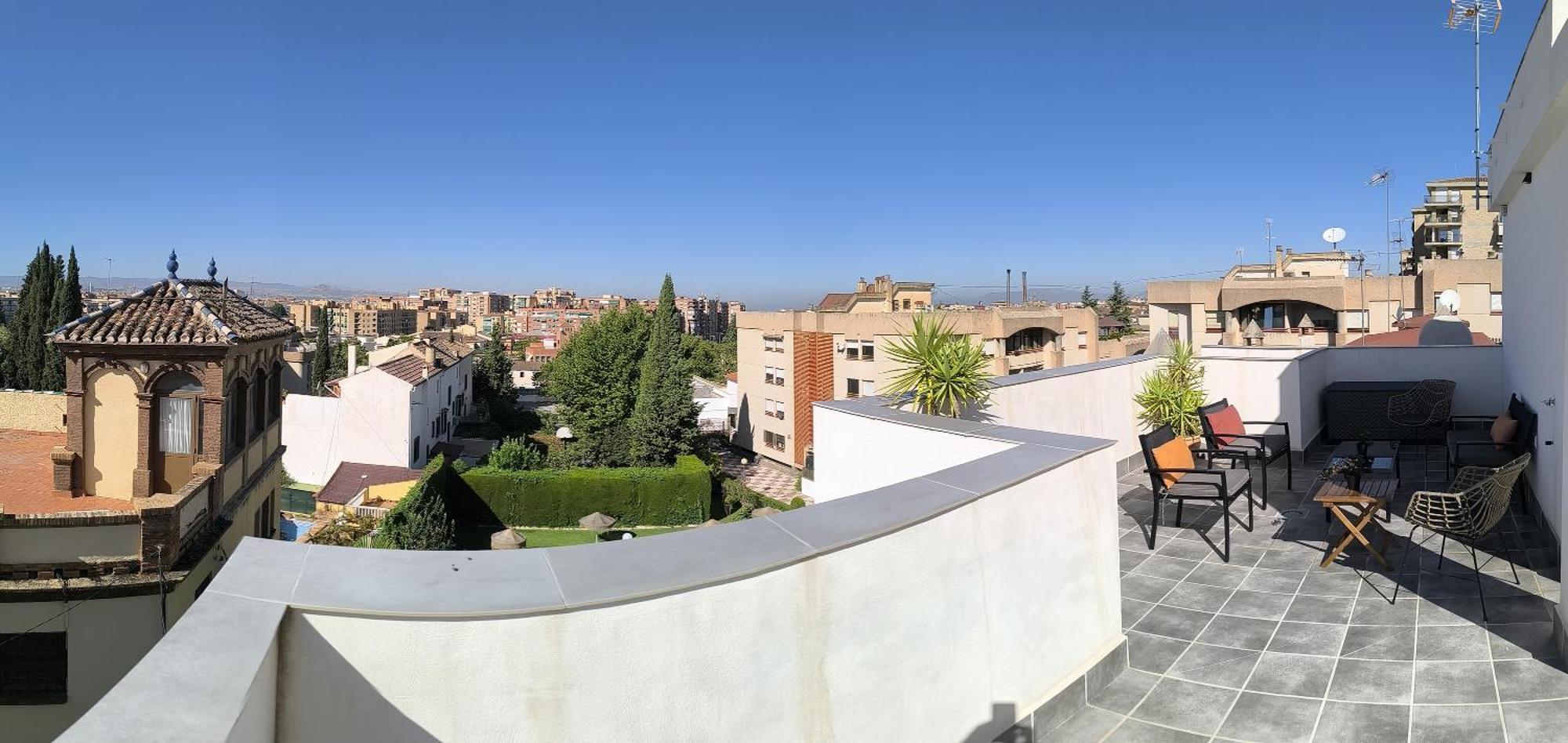 Casa Con Jardin, Aparcamiento Granada
