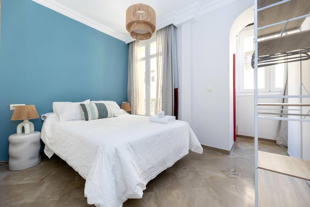 Luxury Via De Colon Apartment