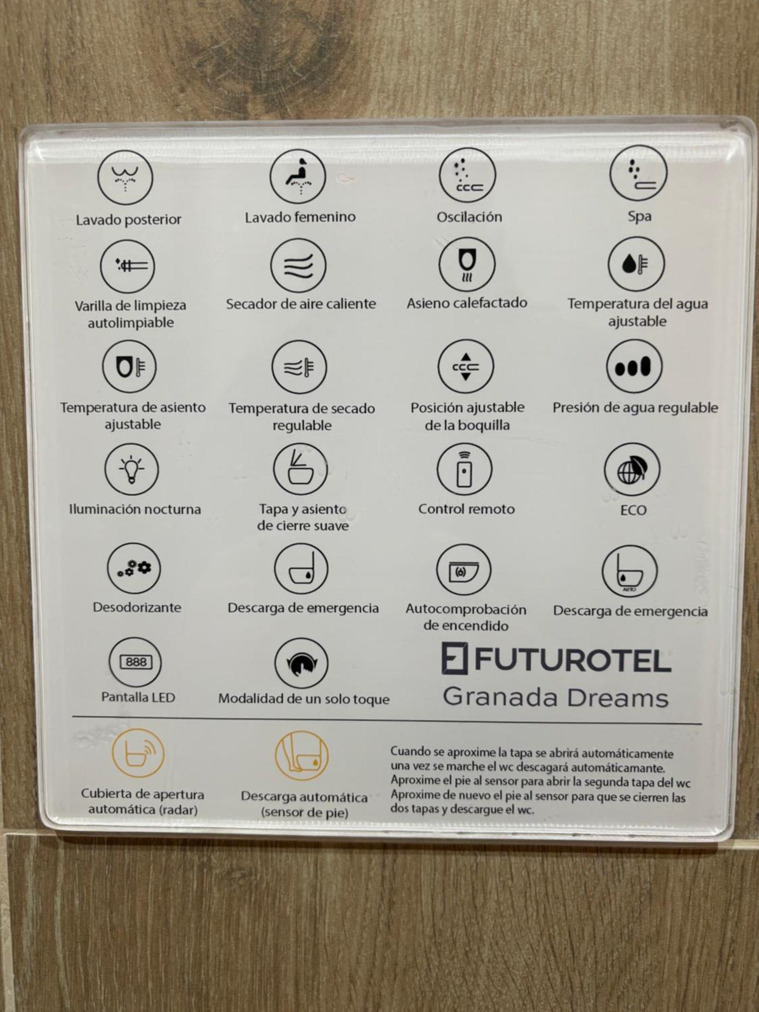 Futurotel Space Garden Hostal *