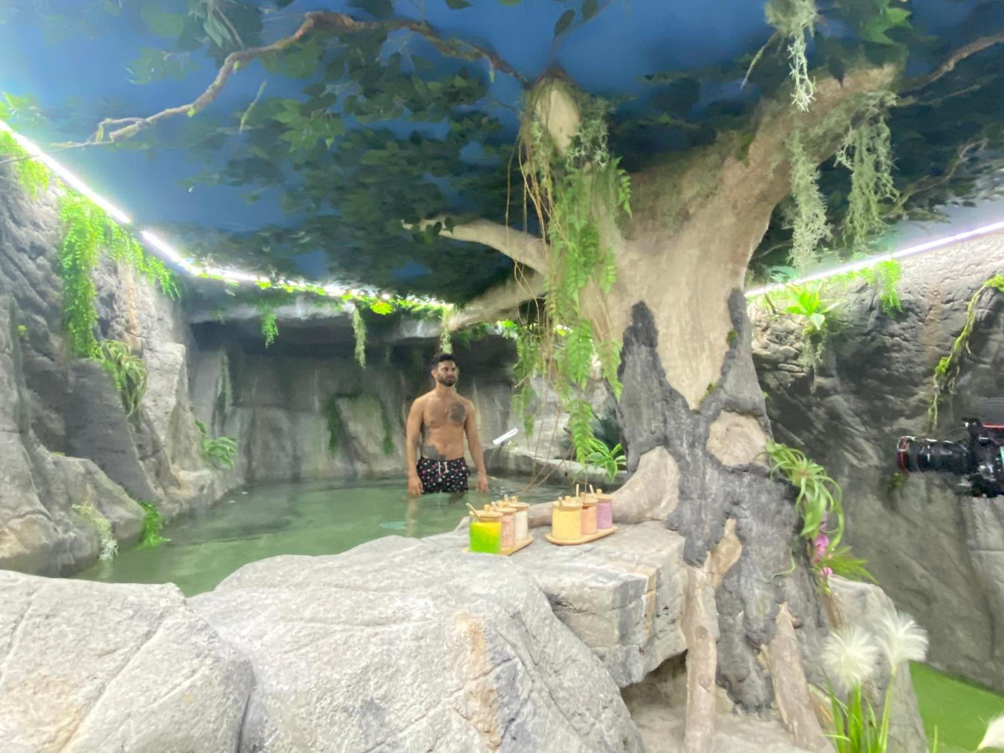 Futurotel Space Garden Hostal