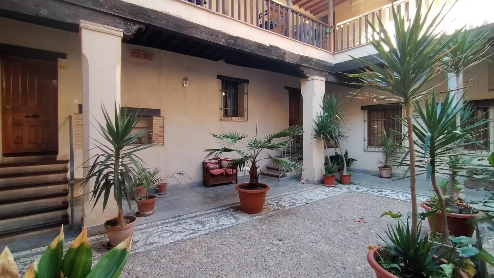 Abadia Acomodação com café da manhã  2*