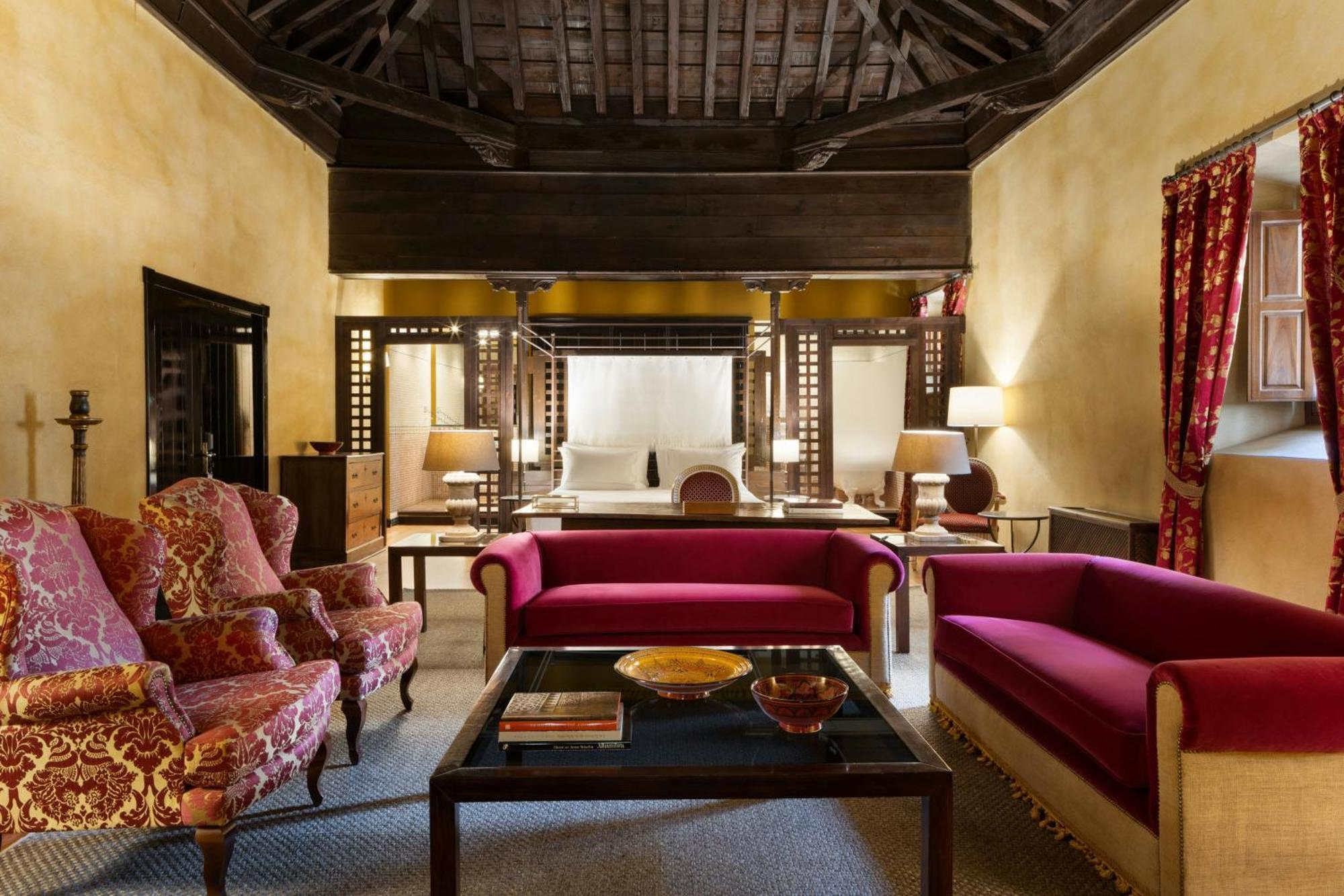 Palacio De Santa Paula, Autograph Collection Granada