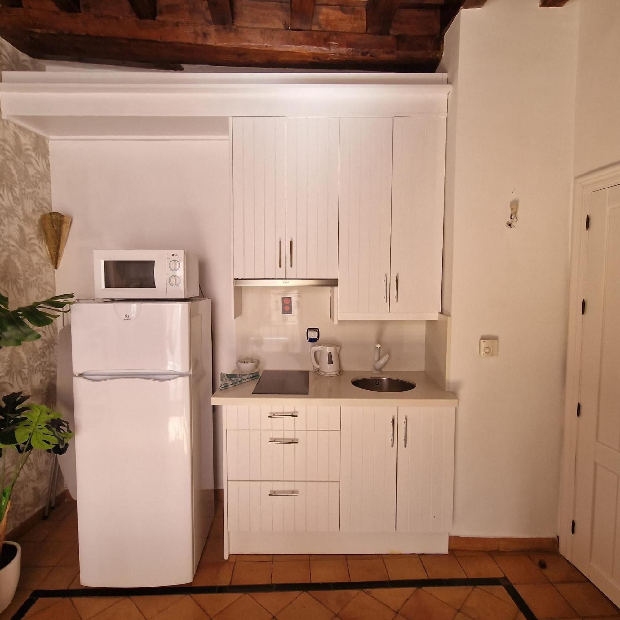Căn hộ Adanar-apartamentos Muralla Ziri *