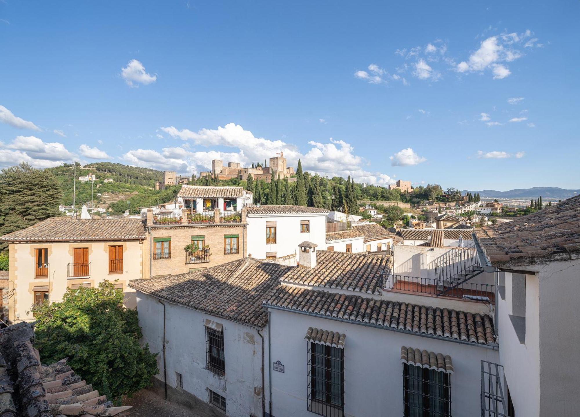 Calm Babole Granada