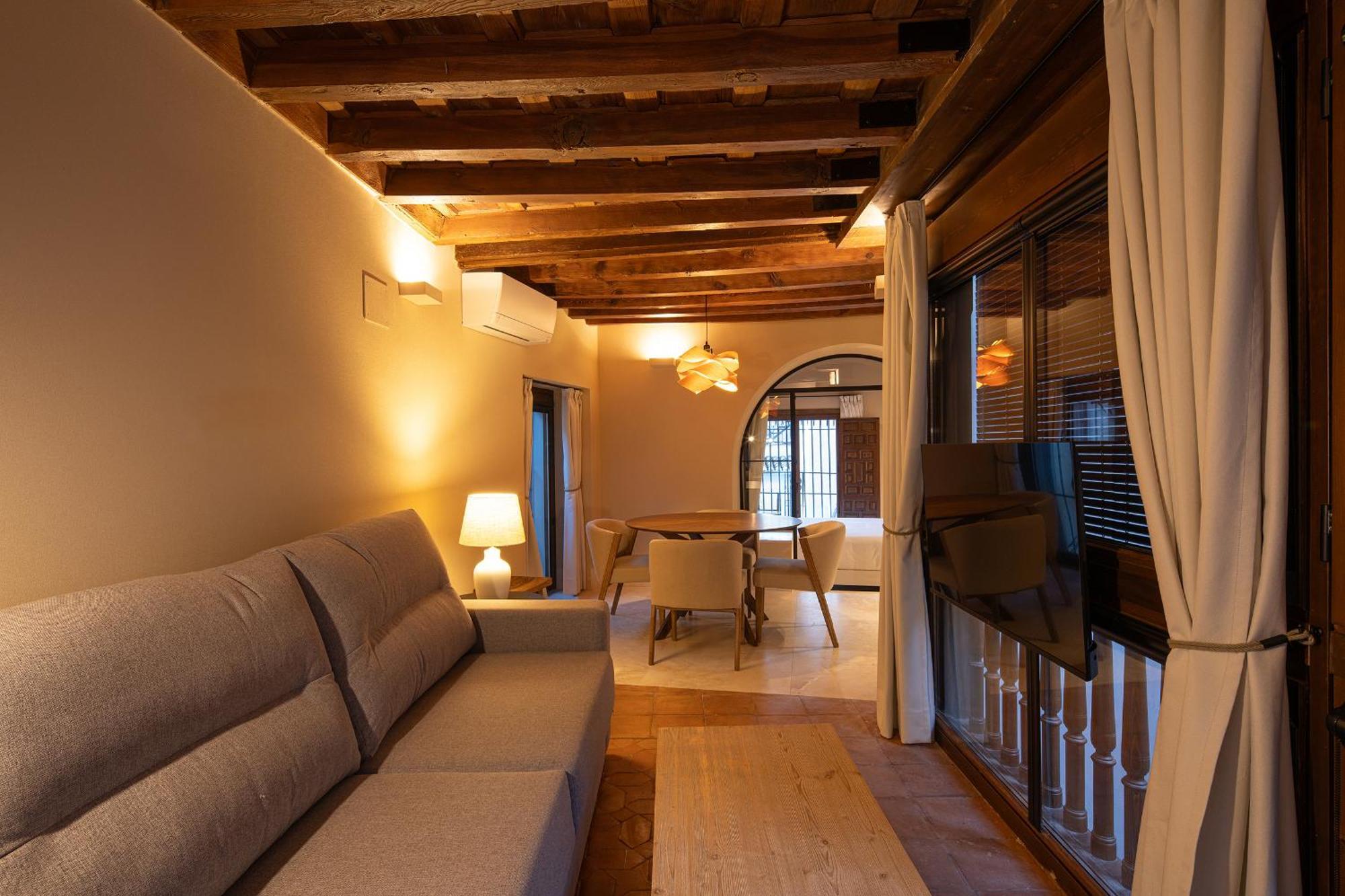 Aparthotel Calm Babole