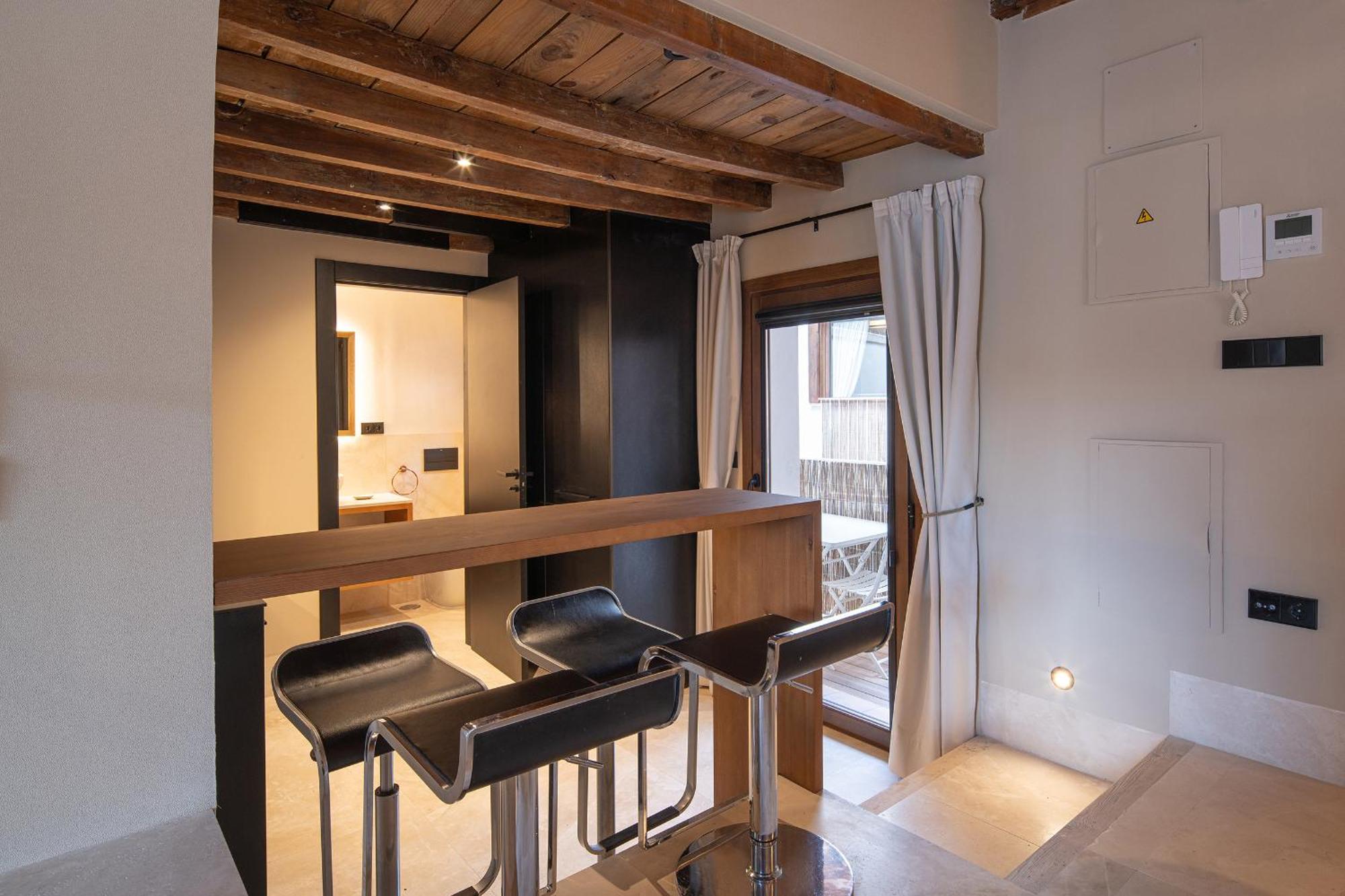Calm Babole Aparthotel