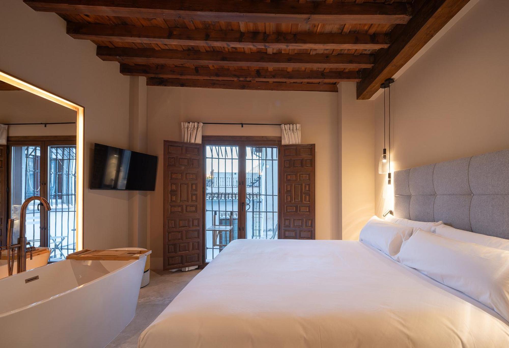 Calm Babole Aparthotel *