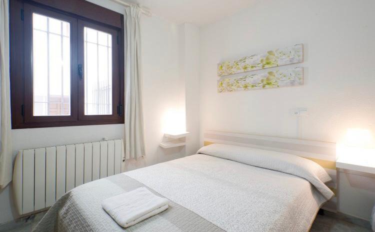 Alhambra Host Apartment *