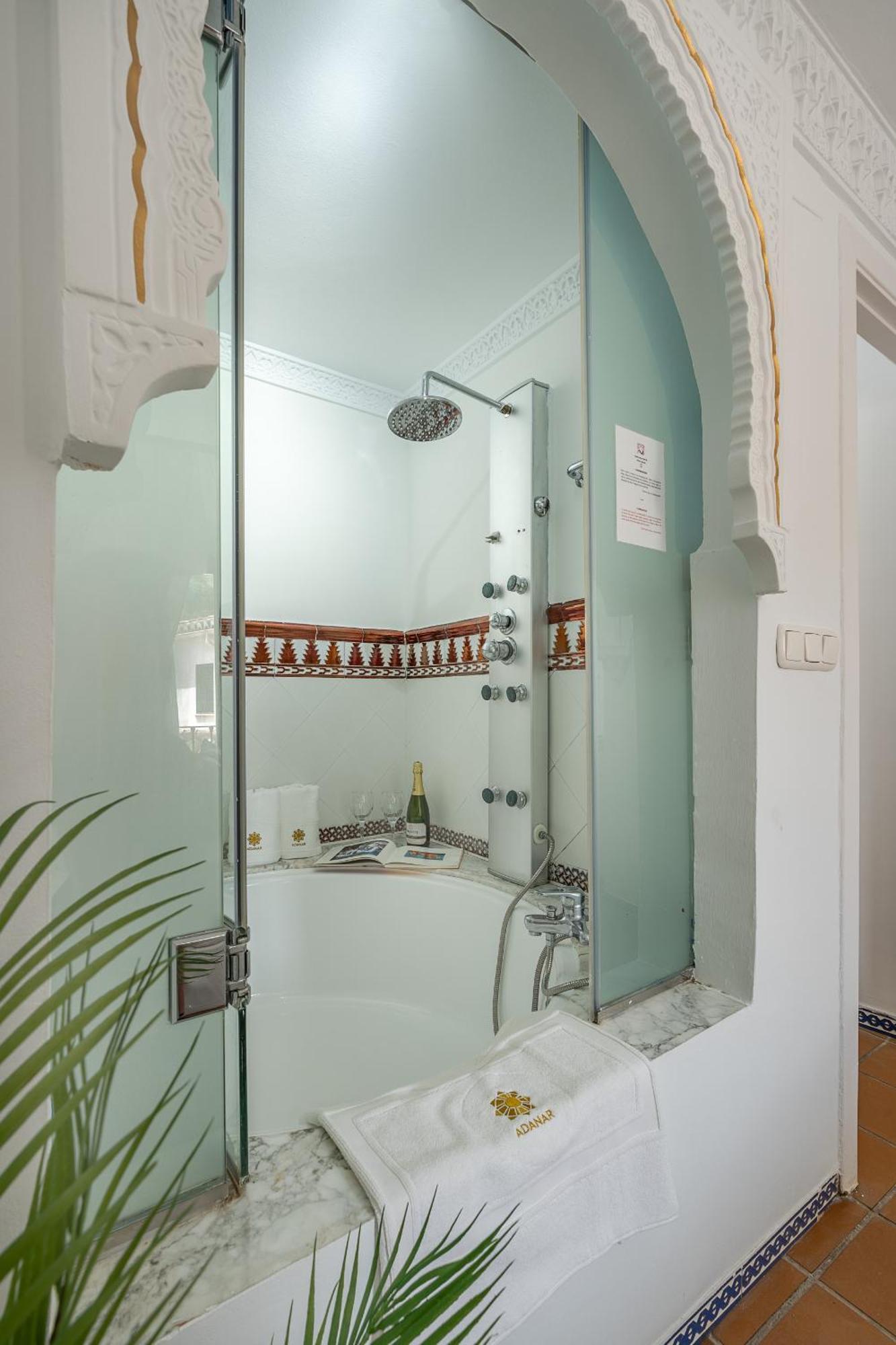 Apartment Adanar-apartamentos Muralla Ziri Granada