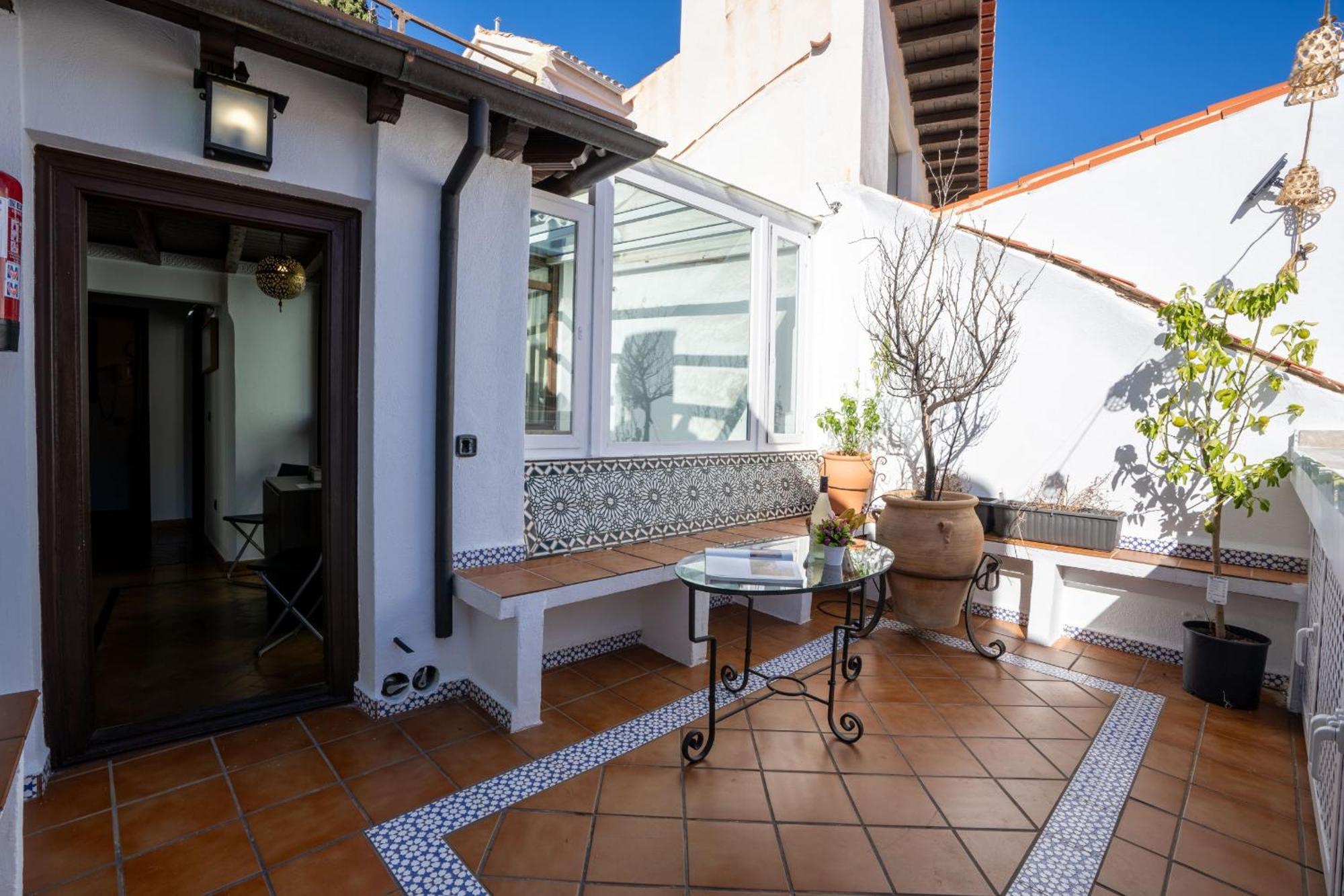 Căn hộ Adanar-apartamentos Muralla Ziri Granada