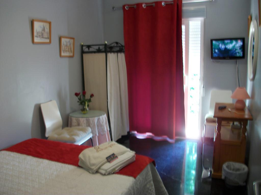 Pension Moni Albayzin Guest house *