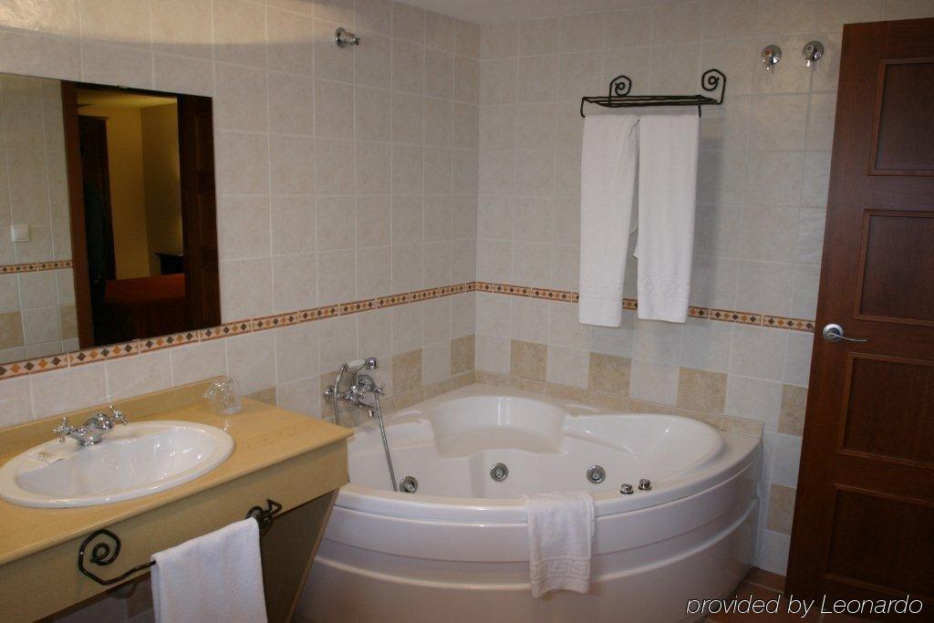 Khách sạn Rural Mirasierra 3*