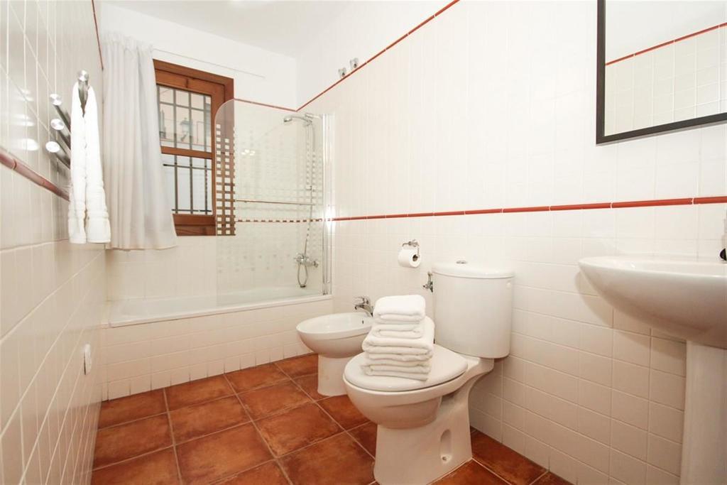 Socram Eshavira Suites Apartment *