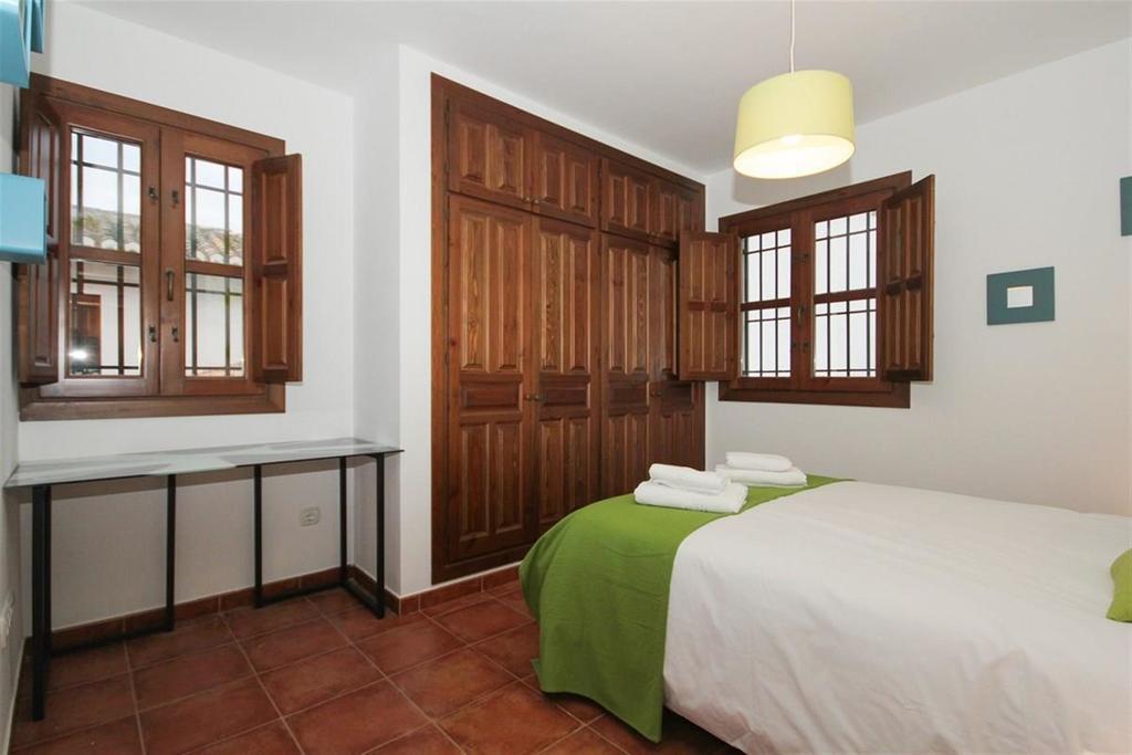 Apartment Socram Eshavira Suites *
