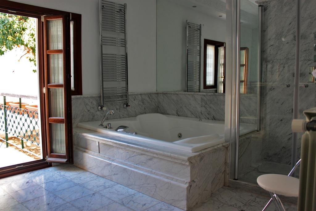 Comares Lodge Granada
