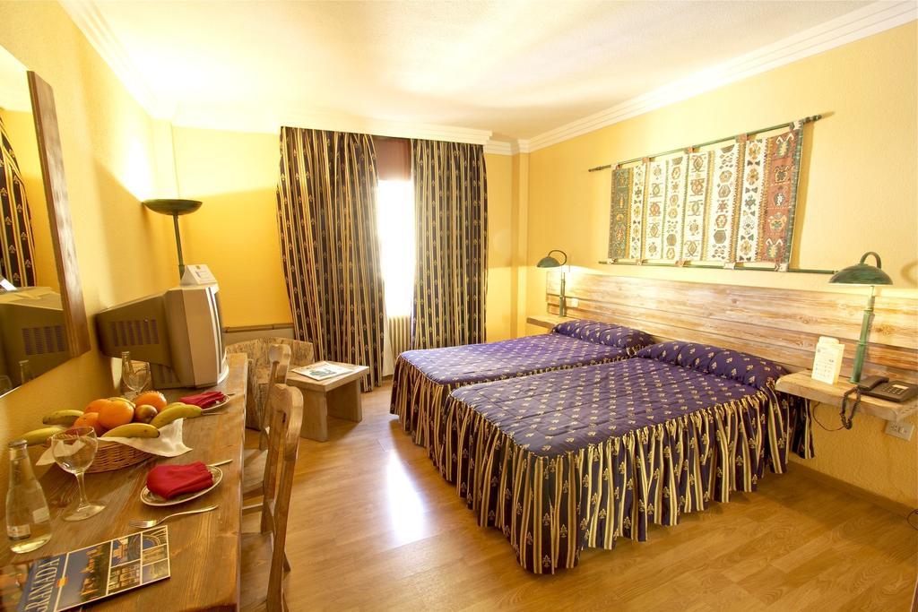 Hotel Catalonia 4*