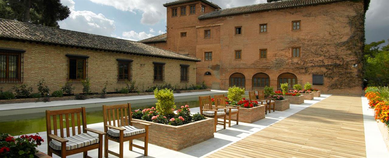 Hotel De 4*