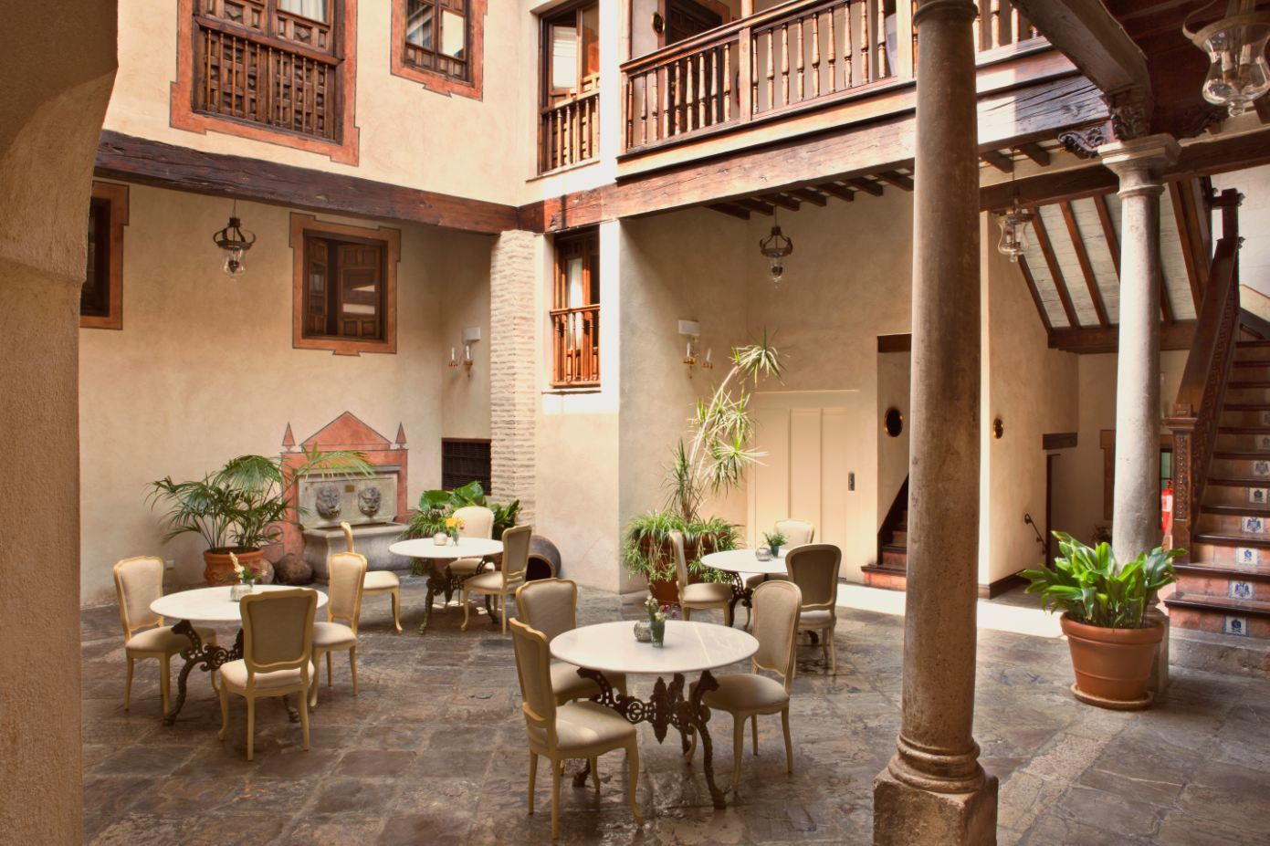 Khách sạn Casa 1800 3*