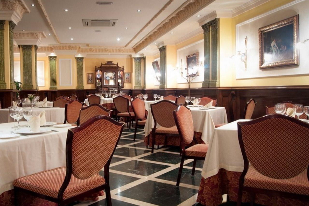 Reina Cristina Hotel