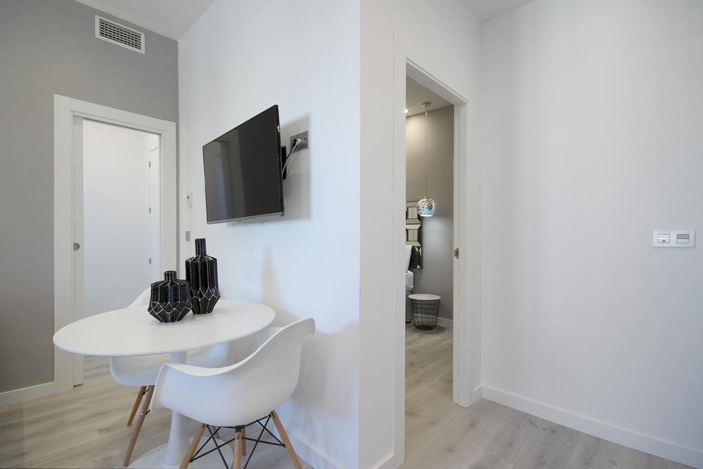 Khách sạn hẻo lánh Bibo Gran Via 3*