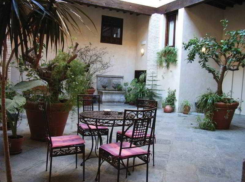 Casa 1800 Khách sạn 3*