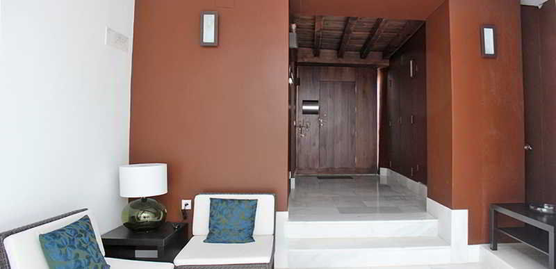 Tuguest Elvira Aparthotel