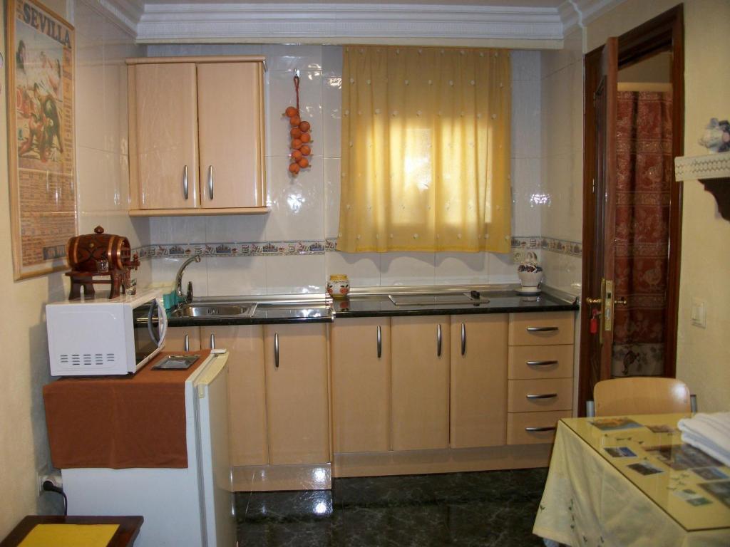 Pension Moni Albayzin Guest house