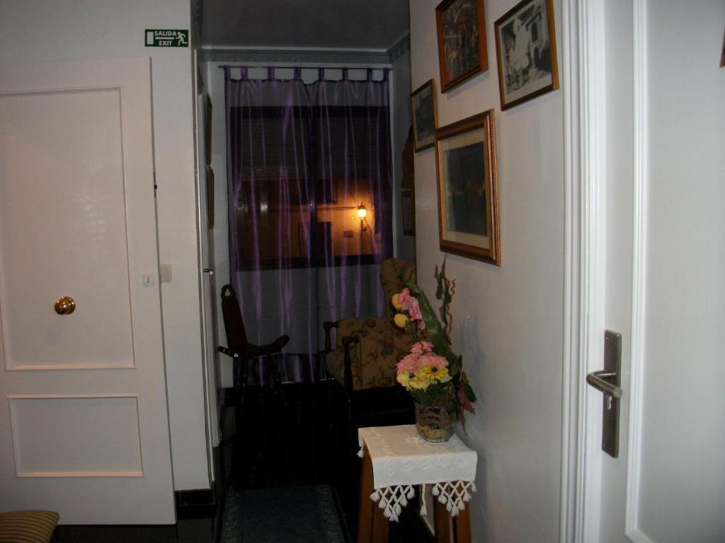 Pension Moni Albayzin Guest house *