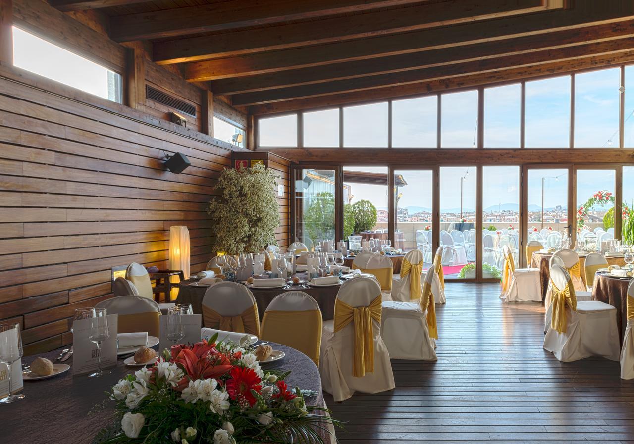 Khách sạn Andalucia Center 4*