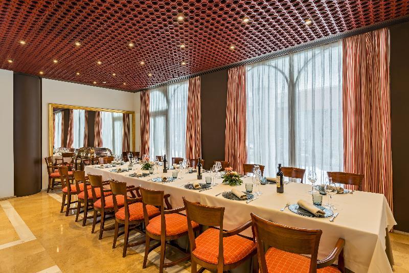 Center 4* Granada