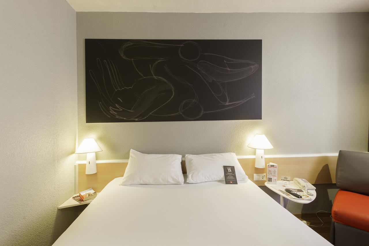 Ibis * Granada