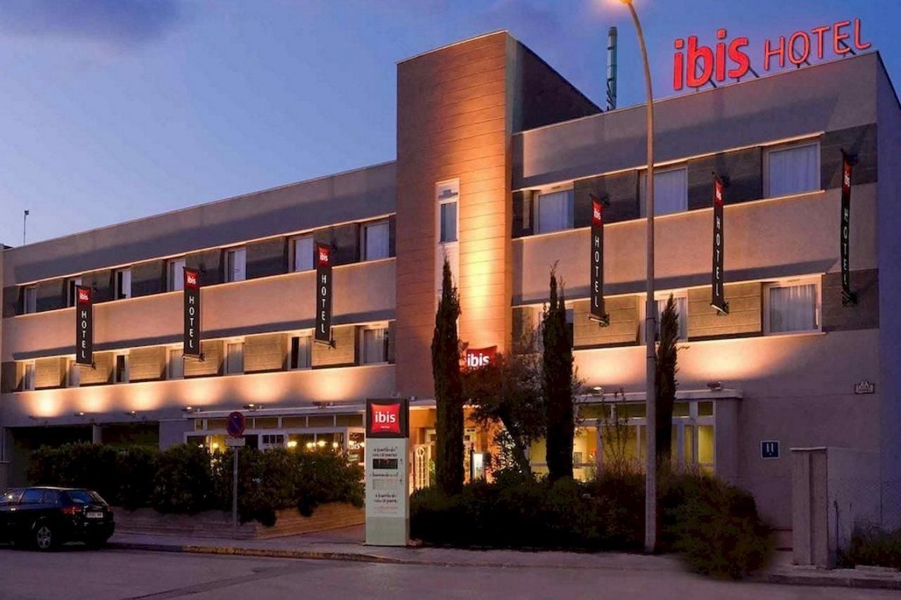 Ibis *