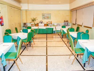 Ana Maria Hotel 3*