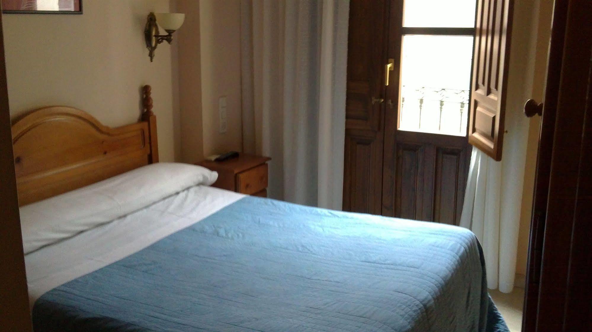 El Olivo Pensión 3*