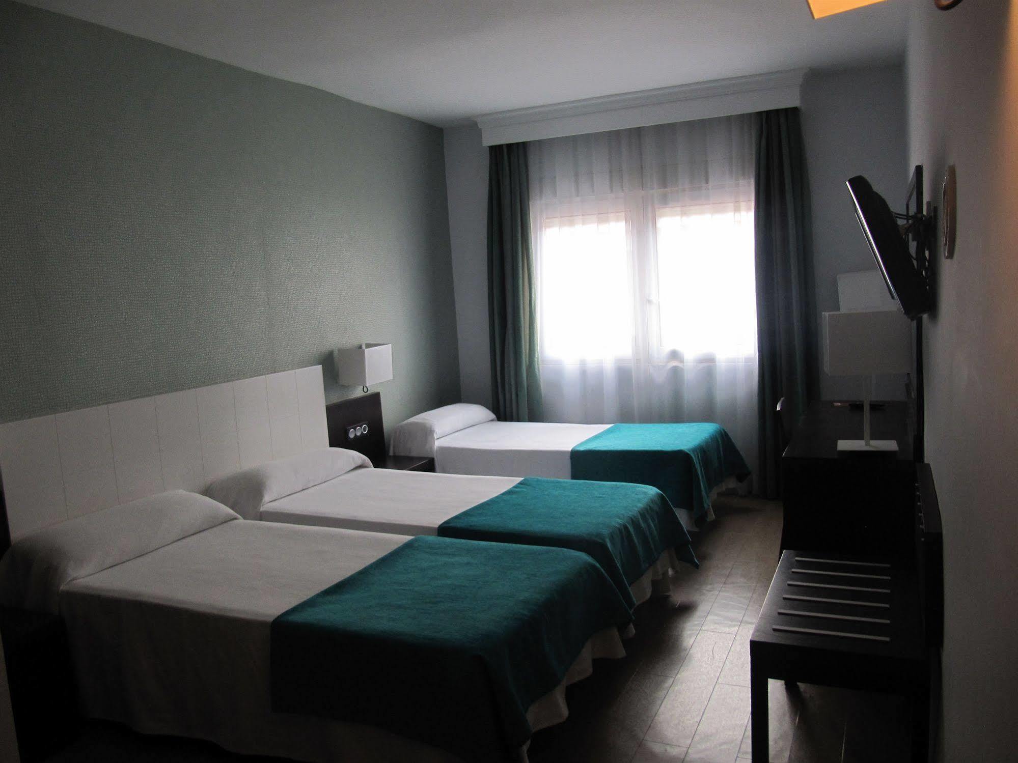 Hotel Don Juan 3*