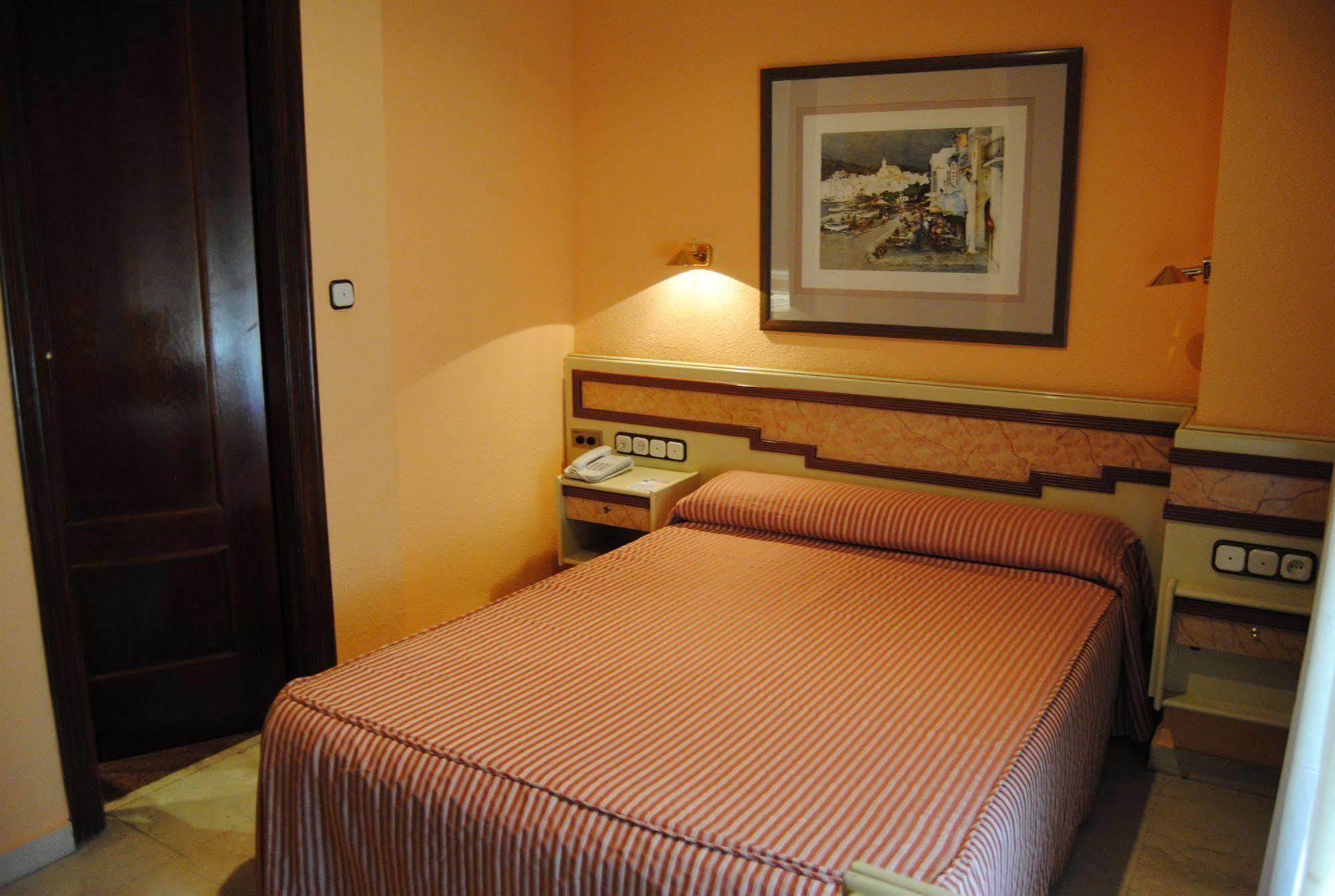 Hotel Reina Cristina Granada